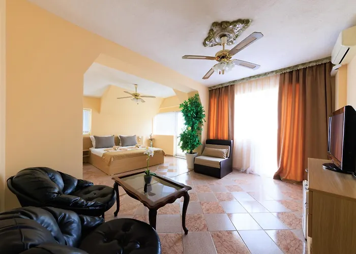 Angy Nisipurile de Aur